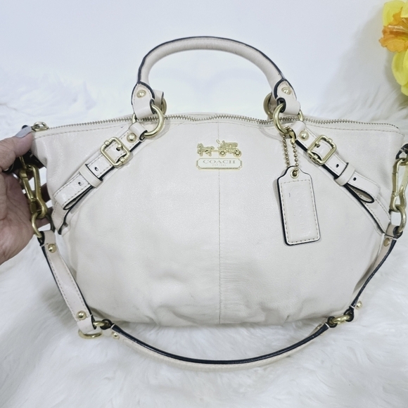 Coach Maddison Cream Leather used - Picture 16 of 16